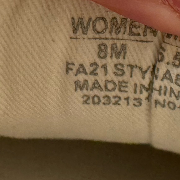 Madewell Sidewalk Low-Top Sneakers in Leather: Sherpa Edition Size 8 - Picture 13 of 13